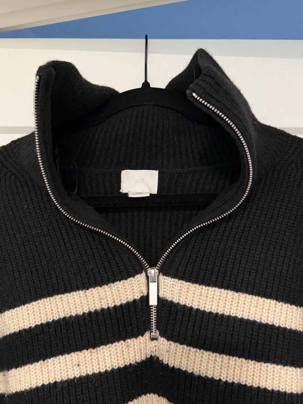 H&M Sweater - Picture 5 of 5